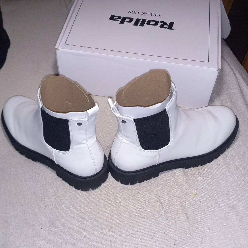 7W white Chealse style boots - Picture 6 of 9